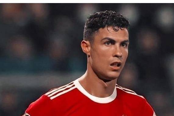 求购C罗！齐达内引援3目标曝光，大巴黎或妥协，梅西尴尬了！